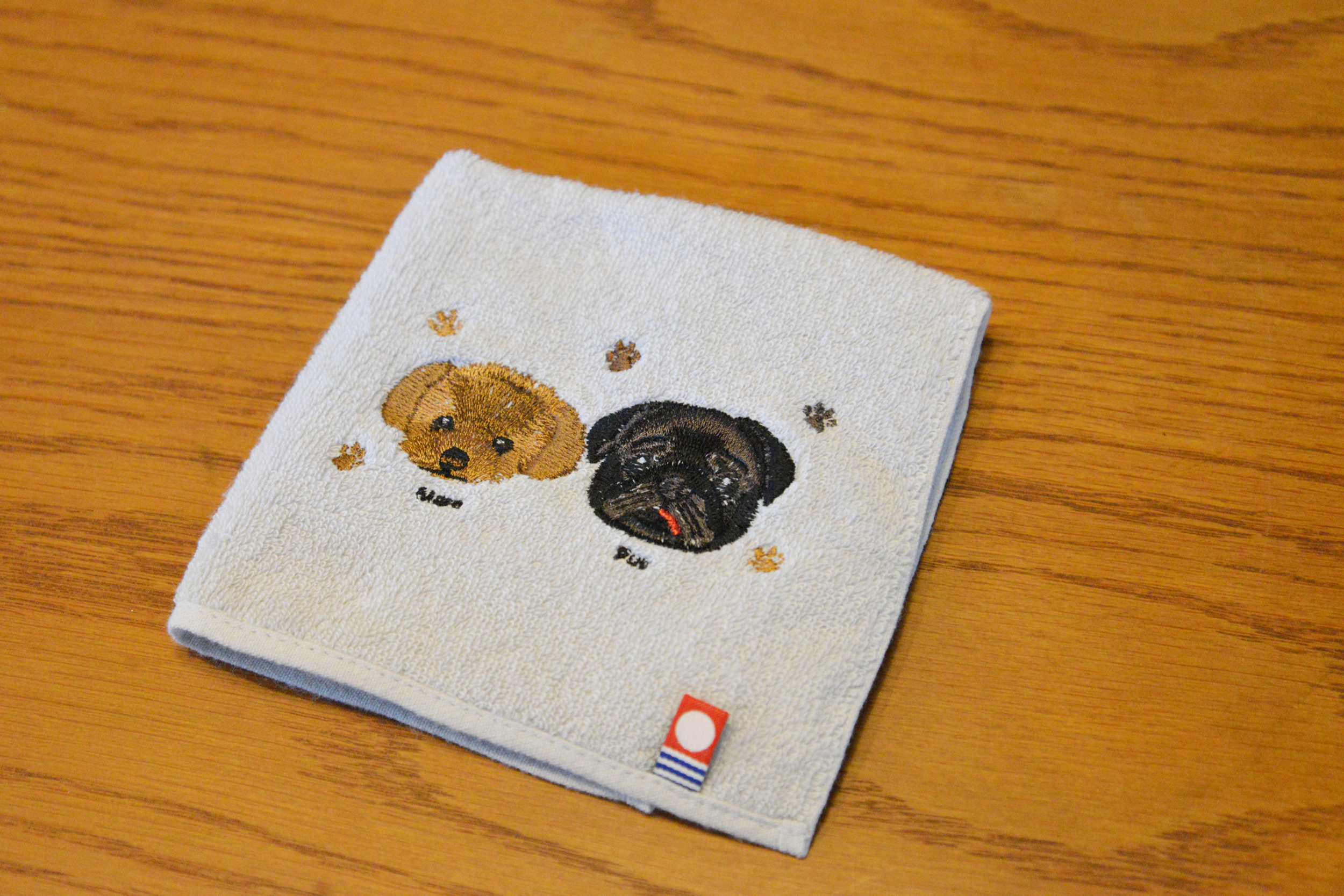 ハンカチ／犬刺繍